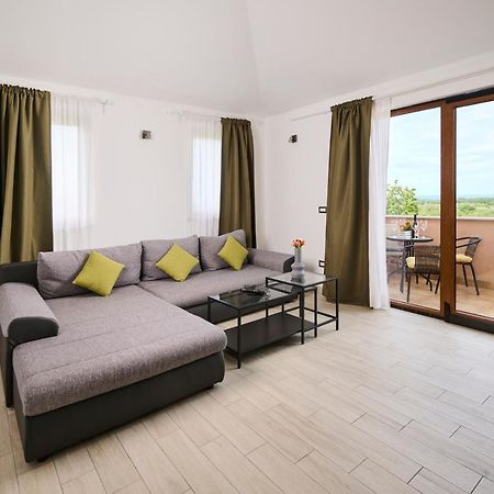 Aisha Apartment Brtonigla Ngoại thất bức ảnh